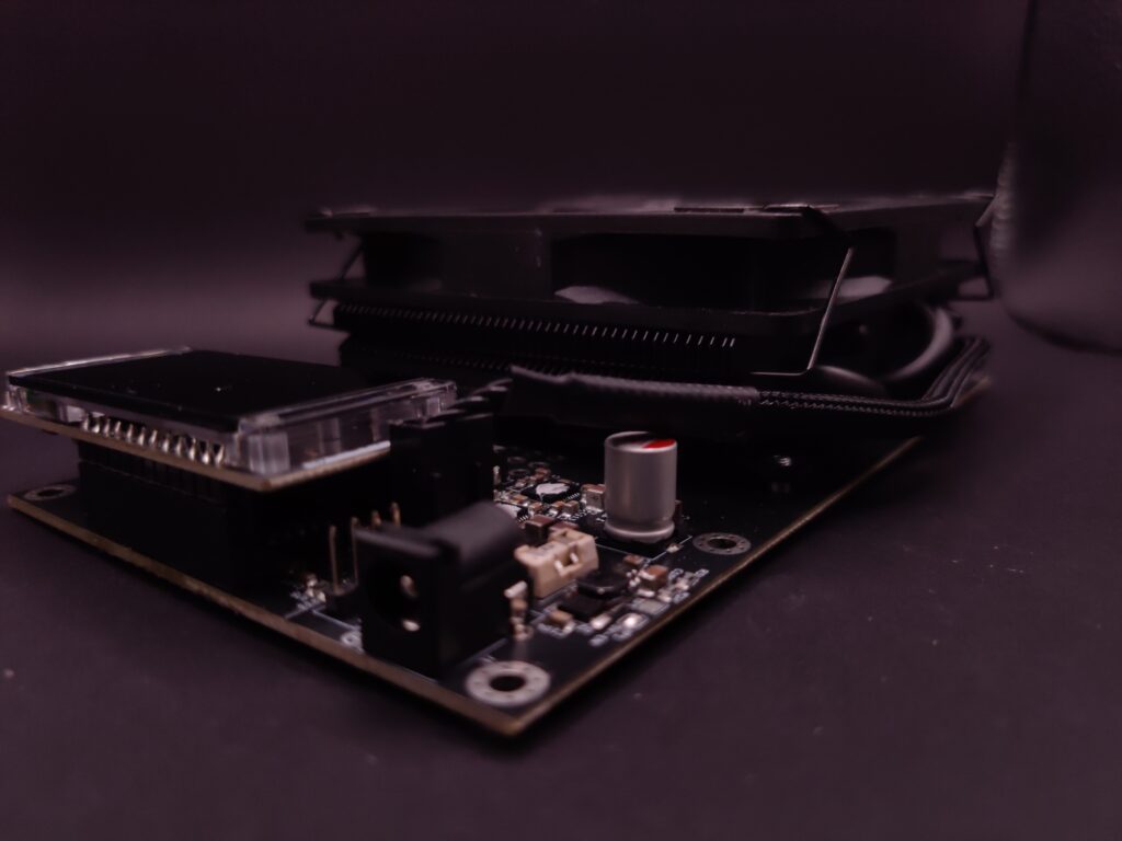 NerdQAxe (2.4TH/s - 55W)