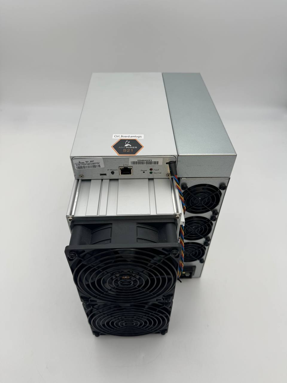 Bitmain Antminer S21 Pro (234TH/s, 3510W)